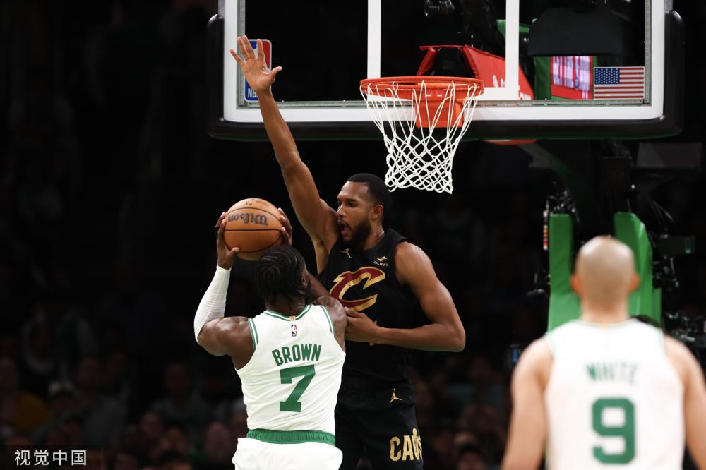 他高效的射 他高效的射